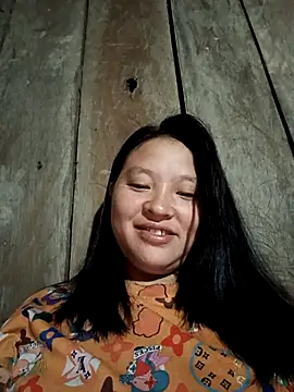 Snapshot of MuiNay chatting on October 15, 9:37 pm MuiNay online show from October 15, 9:37 pm