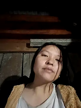 Snapshot of MuiNay chatting on October 22, 11:10 am MuiNay online show from October 22, 11:10 am