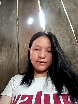 Snapshot of MuiNay chatting on October 30, 12:34 am MuiNay online show from October 30, 12:34 am