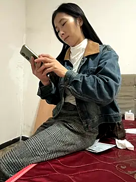 crhong666 online show from October 21, 12:33 am