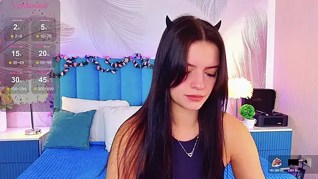 Snapshot of kimberlyy77 chatting on October 22, 6:35 am kimberlyy77 online show from October 22, 6:35 am