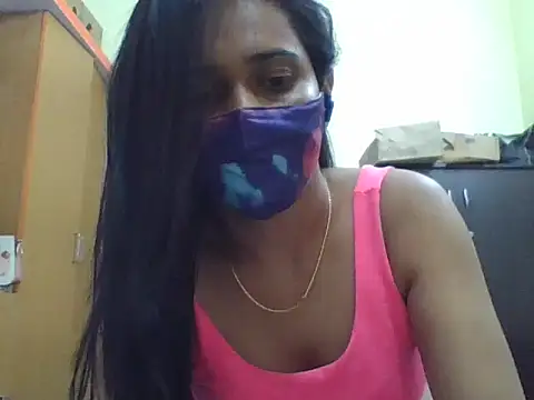 Curvyqueenz online show from December 19, 5:53 pm