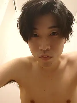 Snapshot of tanaka113 chatting on April 5, 12:57 pm tanaka113 online show from April 5, 12:57 pm