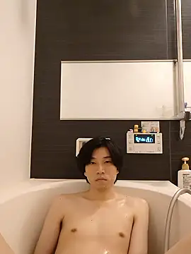 Snapshot of tanaka113 chatting on May 4, 2:02 pm tanaka113 online show from May 4, 2:02 pm