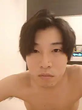 Snapshot of tanaka113 chatting on May 5, 3:31 pm tanaka113 online show from May 5, 3:31 pm