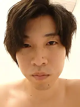 Snapshot of tanaka113 chatting on May 13, 2:03 pm tanaka113 online show from May 13, 2:03 pm
