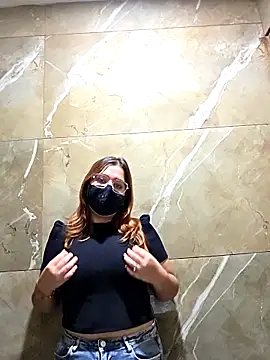 Snapshot of priyalfck99 chatting on October 25, 7:49 am priyalfck99 online show from October 25, 7:49 am