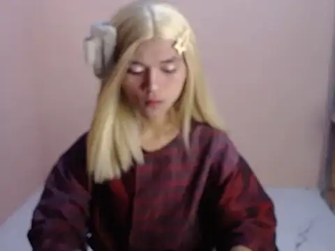  lexa  online show from October 8, 10:40 pm