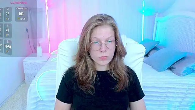 Lilly Belly online show from September 12, 11:54 am