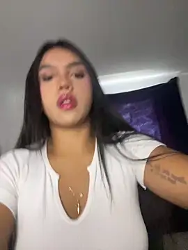 Michelle johnson  online show from May 20, 7:42 pm