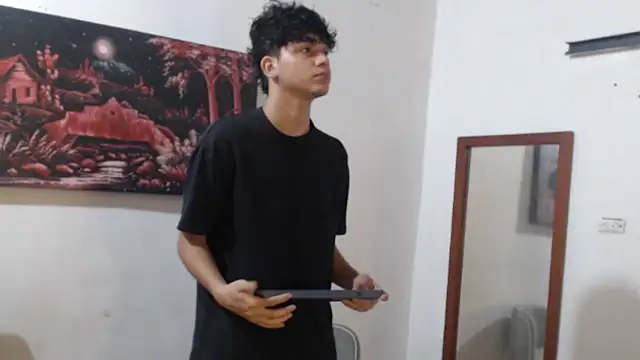 alice julls online show from November 13, 7:24 pm