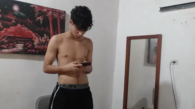 alice julls online show from November 27, 9:17 pm