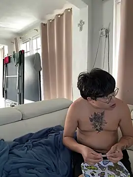 cutieass online show from October 16, 9:05 pm