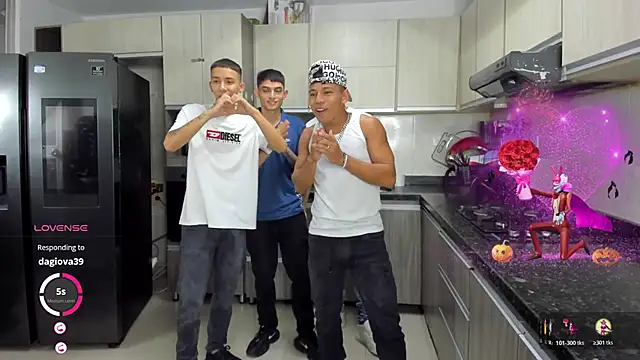 Playhardsex  online show from October 23, 11:03 pm