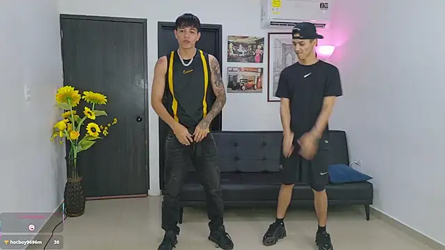 Playhardsex  online show from April 26, 11:13 pm