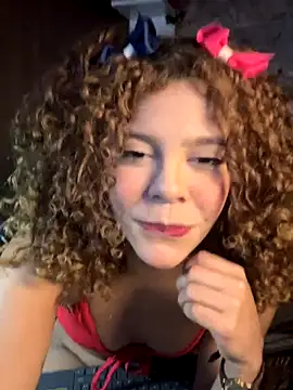 hannachris- online show from December 15, 12:04 am