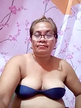 Snapshot of vickyhot1966 chatting on October 25, 3:29 pm vickyhot1966 online show from October 25, 3:29 pm