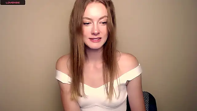 Snapshot of RoxySami_ chatting on September 11, 2:28 pm RoxySami online show from September 11, 2:28 pm