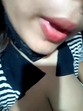 Hott Muskan online show from March 7, 7:11 pm