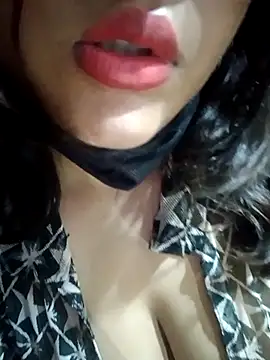 Hott Muskan online show from May 4, 6:59 pm
