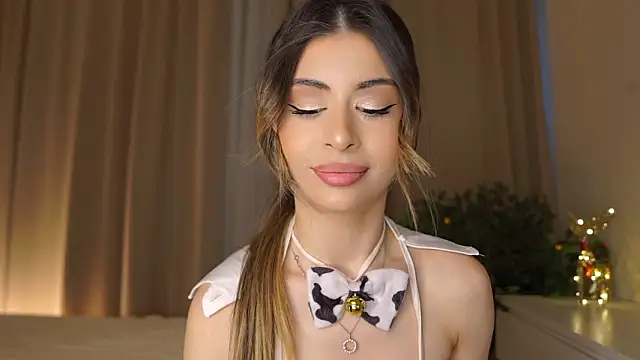 GeorginaHarn online show from March 2, 8:10 am