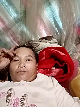 Snapshot of Love-Mama33 chatting on November 6, 12:55 am Love-Mama33 online show from November 6, 12:55 am