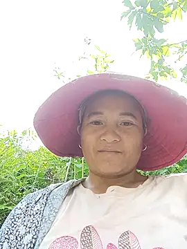 Snapshot of Love-Mama33 chatting on November 7, 4:34 am Love-Mama33 online show from November 7, 4:34 am