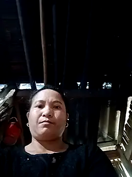 Snapshot of Love-Mama33 chatting on November 14, 1:04 am Love-Mama33 online show from November 14, 1:04 am