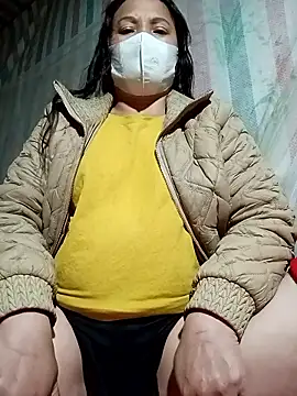 Snapshot of Love-Mama33 chatting on January 15, 1:05 pm Love-Mama33 online show from January 15, 1:05 pm