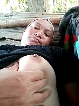 Love-Mama33 online show from March 24, 5:56 am