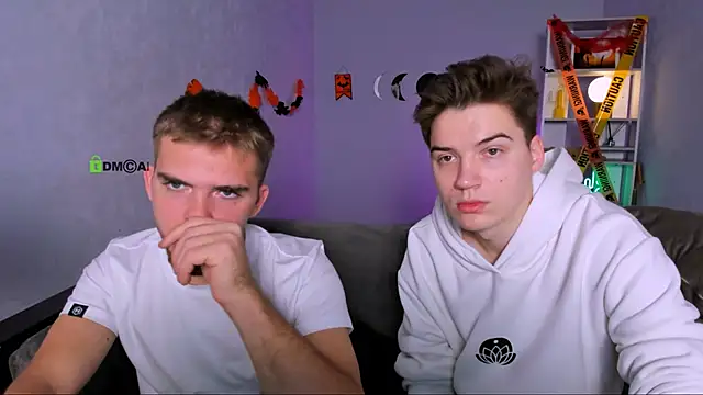 Snapshot of aron_black_ chatting on October 25, 7:30 pm aron black  online show from October 25, 7:30 pm