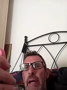 gigolobcn online show from April 23, 1:13 pm