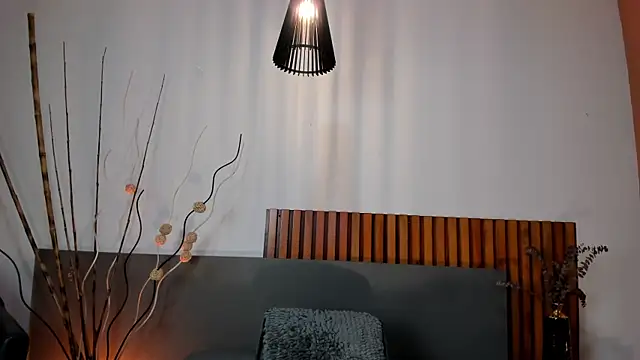 AelinDuvalier online show from December 19, 6:48 pm