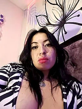 Snapshot of angelicroose2 chatting on September 22, 6:48 am angelicroose2 online show from September 22, 6:48 am