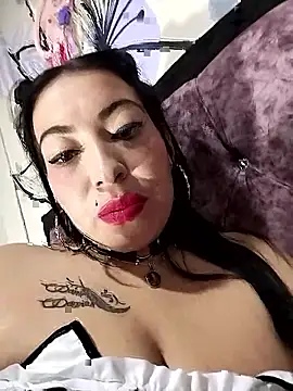 Snapshot of angelicroose2 chatting on October 26, 7:25 am angelicroose2 online show from October 26, 7:25 am