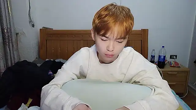 w5206t online show from December 1, 11:59 am