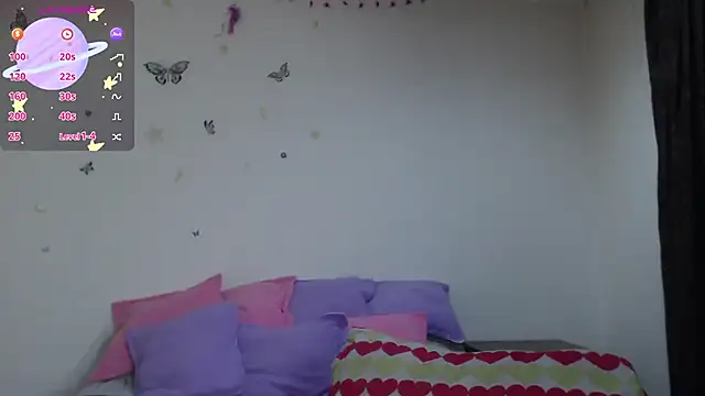 Snapshot of evangeline_lover chatting on October 16, 12:06 pm evangeline lover online show from October 16, 12:06 pm