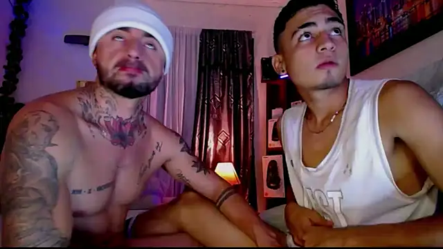 Edwardjonnes online show from February 6, 2:49 am