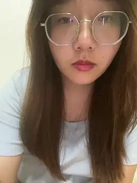 Snapshot of sisi-maiden chatting on May 11, 1:28 pm sisi-maiden online show from May 11, 1:28 pm