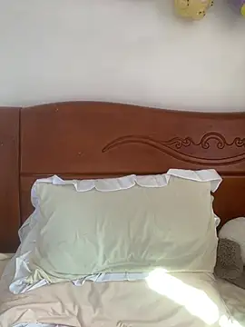 Snapshot of sisi-maiden chatting on May 12, 8:44 am sisi-maiden online show from May 12, 8:44 am