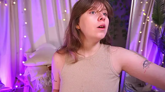 Snapshot of Sense_Of_Rosemary chatting on February 1, 5:50 am Sense Of Rosemary online show from February 1, 5:50 am