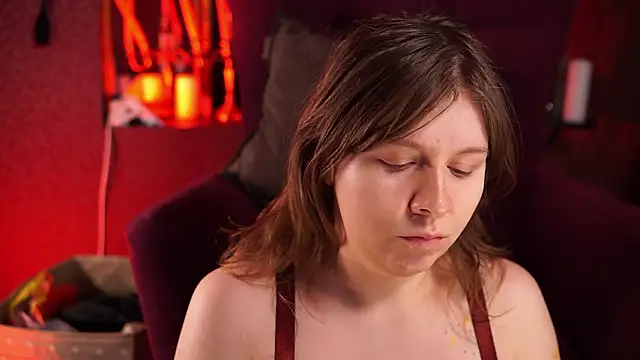 Snapshot of Sense_Of_Rosemary chatting on February 10, 5:44 am Sense Of Rosemary online show from February 10, 5:44 am