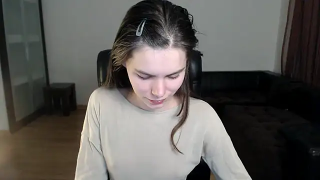 AmelieReve online show from October 13, 5:24 pm