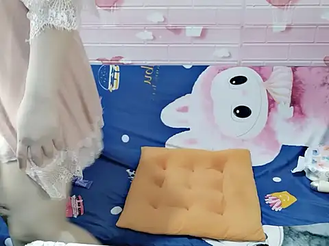 Snapshot of Miu_9117 chatting on October 24, 6:59 pm Miu 9117 online show from October 24, 6:59 pm