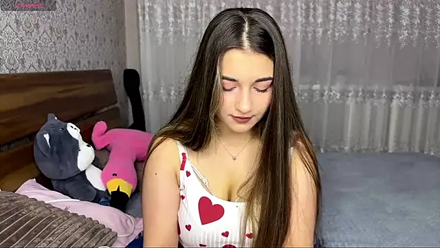 Snapshot of MaydaFarran chatting on September 23, 7:39 pm MaydaFarran online show from September 23, 7:39 pm