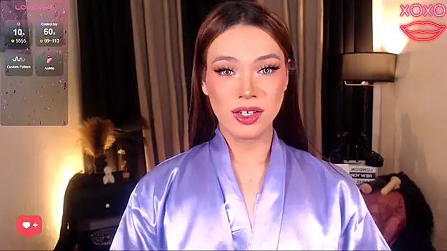 Snapshot of IamRaeganDolls69 chatting on February 18, 8:43 am IamRaeganDolls69 online show from February 18, 8:43 am