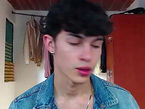 john vichenso online show from September 19, 9:26 pm