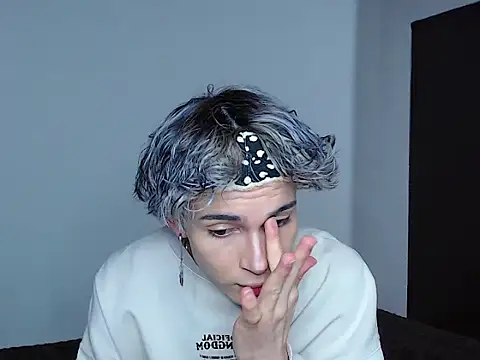 john vichenso online show from October 27, 10:14 pm