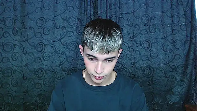 john vichenso online show from December 18, 10:38 pm