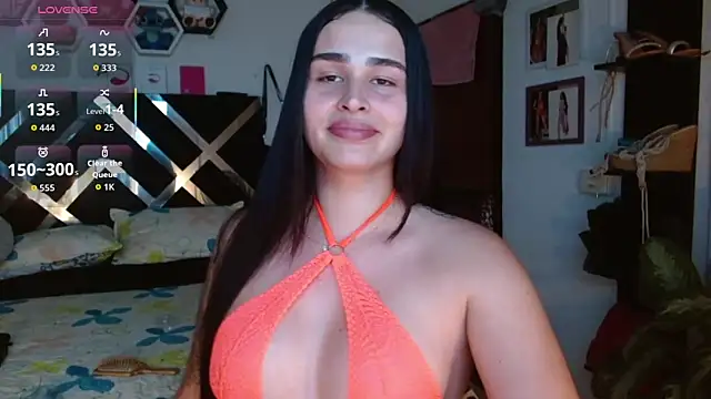 Snapshot of SarithaBunny chatting on October 29, 9:38 pm SarithaBunny online show from October 29, 9:38 pm